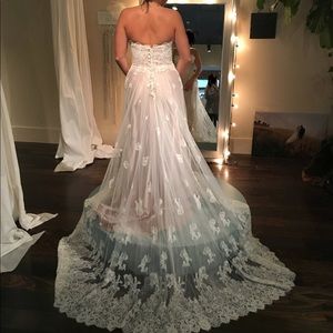 Essence of Australia Wedding Dress